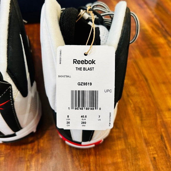 Reebok THE BLAST OG Shoes in Black / White and Red - Men size US 8 main image 7